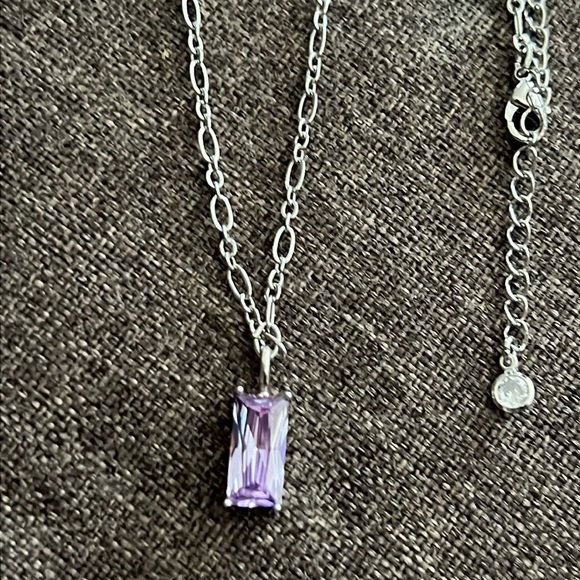 Light Purple Crystal Necklace - Picture 4 of 5